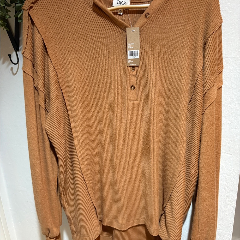 BKE Camel Buttoned Long Sleeve Top